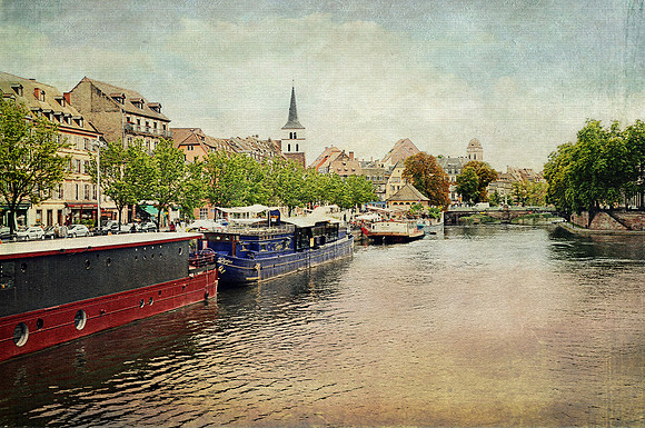 Riverboats on the Ill